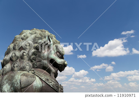 Bronze Guardian Lion Statue in the Forbidden City, Beijing, China Bronze Guardian Lion Statue in the Forbidden City, Beijing, China 11910971