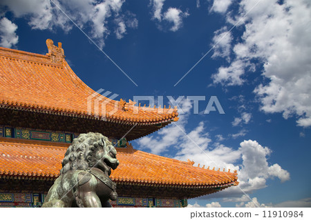 Bronze Guardian Lion Statue in the Forbidden City, Beijing, China Bronze Guardian Lion Statue in the Forbidden City, Beijing, China 11910984