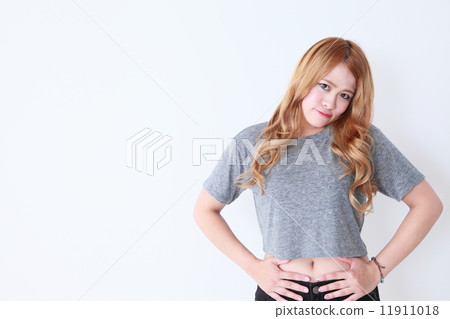 A young woman image A young woman image 11911018