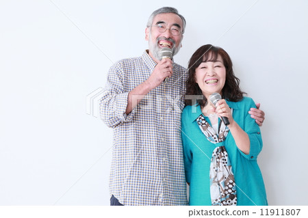 Senior couple karaoke 11911807