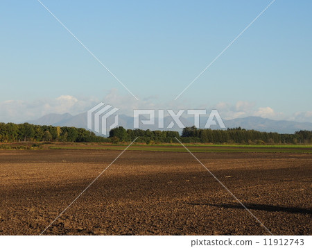 Autumn Hidaka Ranges 11912743