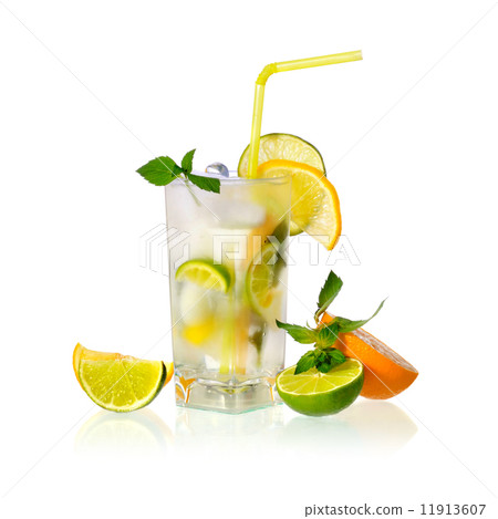 Cold lemonade 11913607