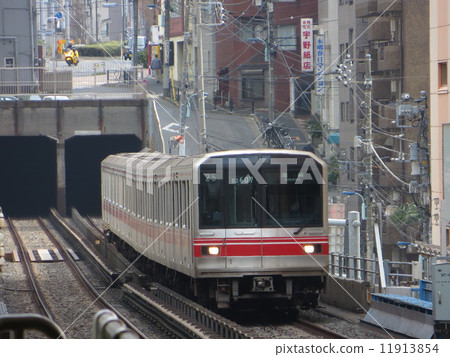 Marunouchi Line (near Korakuen Station) 11913854