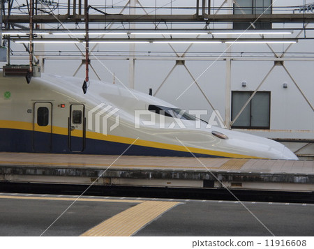 Joetsu Shinkansen E 4系列 11916608