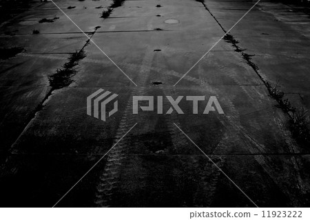 Tire trace 11923222