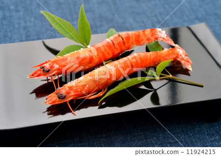 在靜岡縣的Hamana湖（烘焙食品，烤製）生產的烤蝦（saiumaki）的鹽燒烤。 11924215