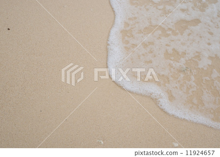 沖繩的海洋和海灘波浪 11924657