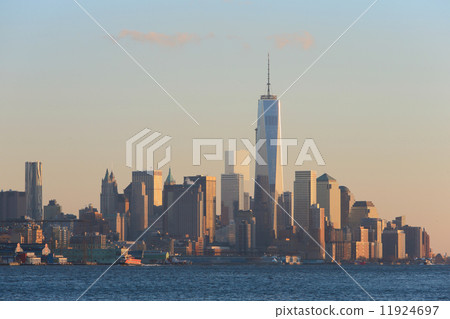 Lower Manhattan Skyline from Hamilton Park in the evening 11924697