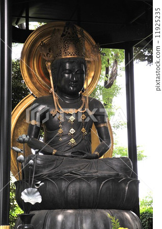 Meguro Fudo Tadanai Dainichijo statue 11925235