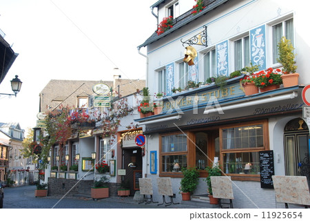 Ruedesheim 3 11925654