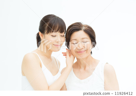 Parent and child beauty image 11926412