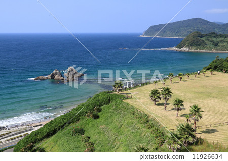 這是一個俯瞰著Futamigaura的公園,天氣晴朗,感覺很舒適 這是一個俯瞰著Futamigaura的公園,天氣晴朗,感覺很舒適 11926634