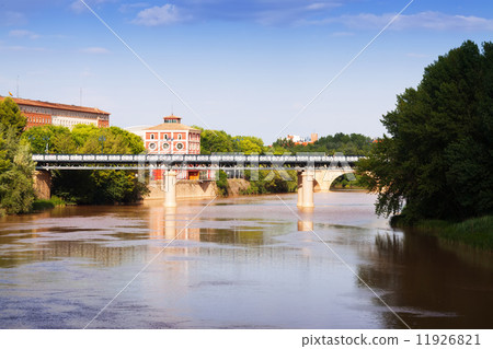 Puente de Hierro over Ebro. Logrono, Spain Puente de Hierro over Ebro. Logrono, Spain 11926821
