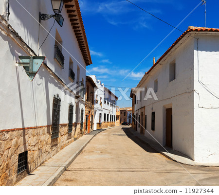 Old narrow street of El Toboso Old narrow street of El Toboso 11927344