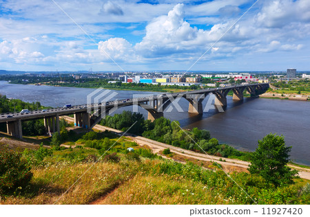 View of Nizhny Novgorod with Molitovsky bridge 11927420