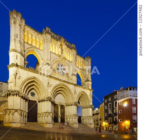 night view of (Cuenca Cathedral 11927482