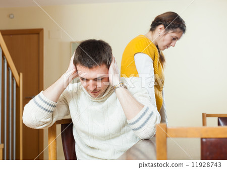 Couple quarrel Couple quarrel 11928743