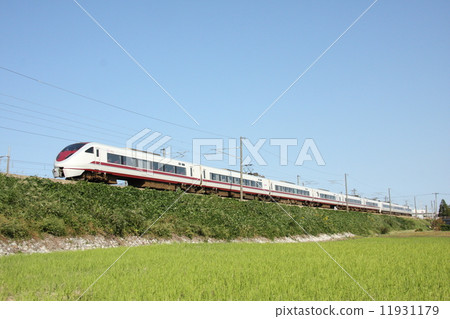 Hokuetsu Express - 683 Series 8000 Series Limited Express "Hakutaka" 11931179