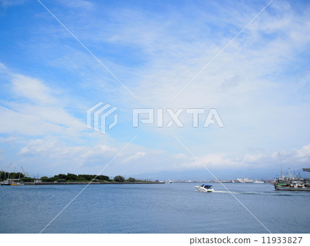 在函館灣的夏日的天空 11933827