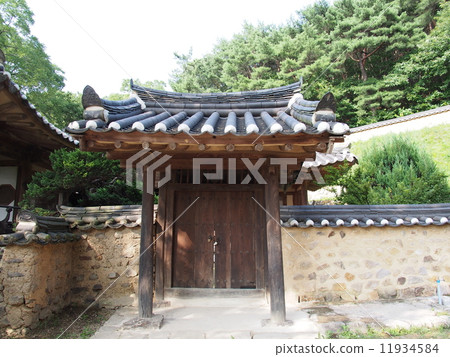World Heritage Korea Rongdong Folk Village Koshitatei World Heritage Korea Rongdong Folk Village Koshitatei 11934584