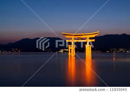 嚴島神社Otorii 嚴島神社Otorii 11935043