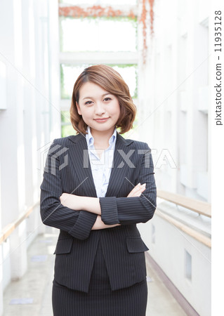 a working woman                          11935128