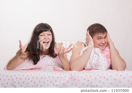 Girl hysterical shouts strongly in bed Girl hysterical shouts strongly in bed 11935900