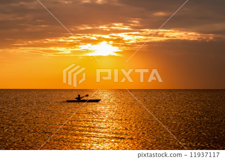 sunset at the beach 11937117