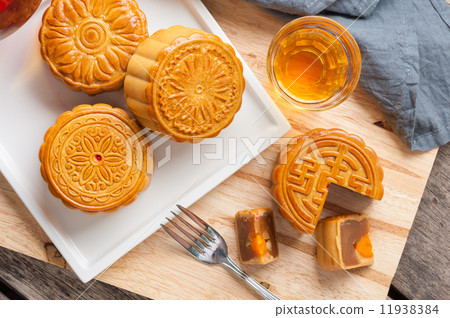 Moon cake Moon cake 11938384