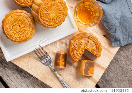 Moon cake Moon cake 11938385