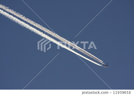 Contrail Contrail 11939658