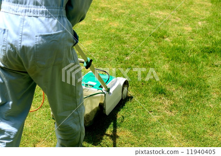 草坪割草 11940405
