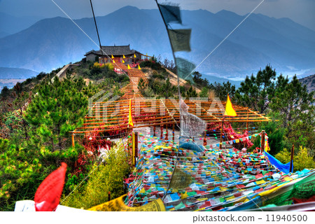 China Yunnan Shangri-la Tarucho Hill China Yunnan Shangri-la Tarucho Hill 11940500