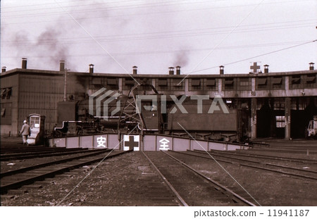 我負責坂口代理區Uminetsu主線的蒸汽機車和昭和44的Yonezaka線 11941187