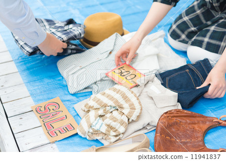 Free Market  11941837