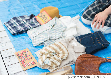 Free Market Free Market 11941838