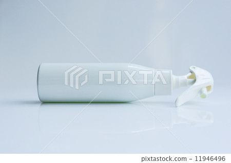 White spray 11946496