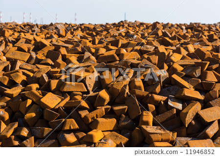 Rusted iron ingot - Stock Photo [11946852] - PIXTA