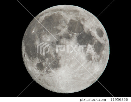 Mid autumn moon September 8, 2014 Age 13.5 Mid autumn moon September 8, 2014 Age 13.5 11956866