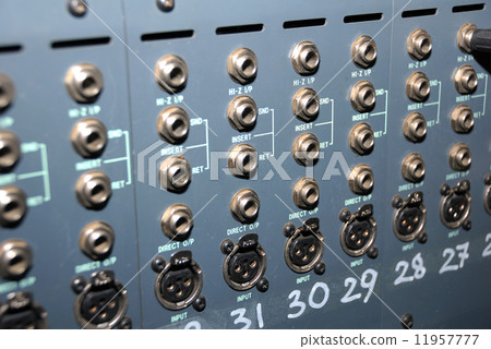 Studio xrl cables patch panel. 11957777