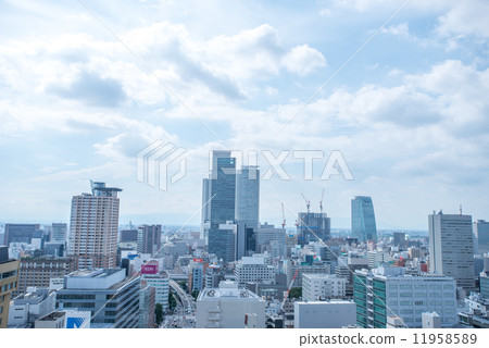 在名古屋車站周圍的遠景發展正在進行 11958589