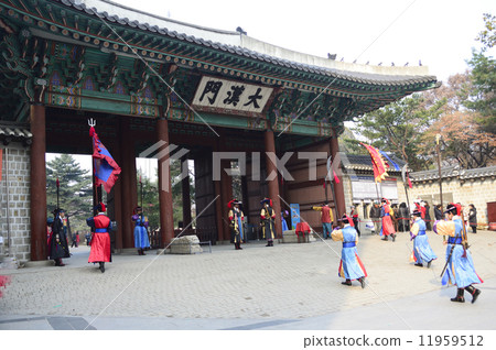 92060 Seoul Deoksugung Palace 11959512