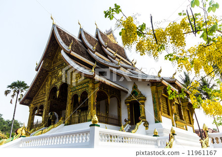 The Haw Pha Bang (Ho Pha Bang) is located at the northeastern co The Haw Pha Bang (Ho Pha Bang) is located at the northeastern co 11961167