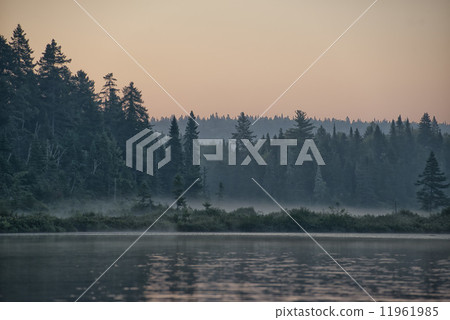 Lake Sunrise in Parc de la Mauricie Lake Sunrise in Parc de la Mauricie 11961985