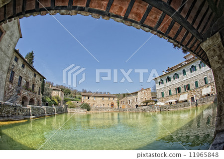 bagno vignoni old pool bagno vignoni old pool 11965848