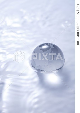 Glass Earth 11971984