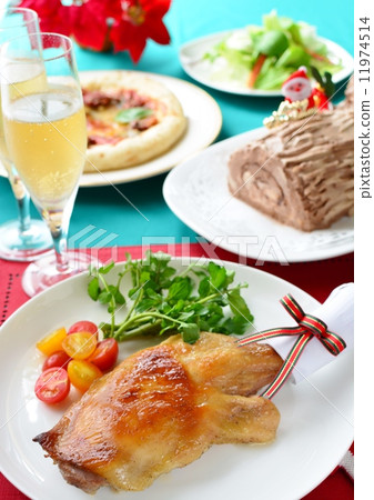 Christmas cooking roast chicken Christmas cooking roast chicken 11974514
