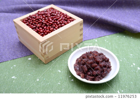 Bean paste 11976253