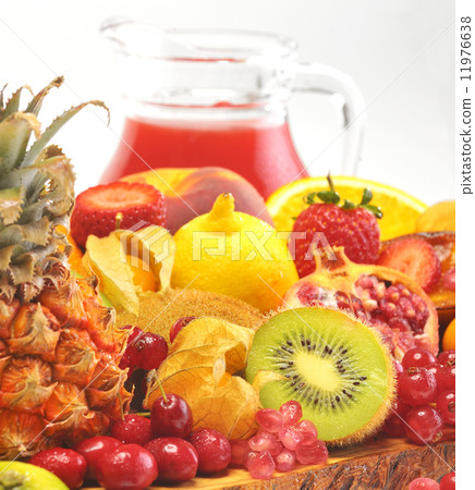 fruits and juice 11976638