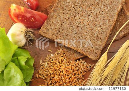 Sliced integral bread 11977180